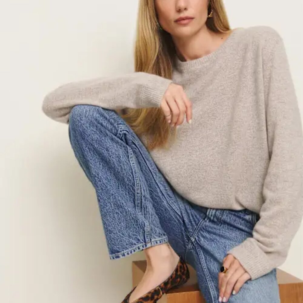 Reformation Women's Cashmere Boyfriend Sweater in Barley/Beige Size XS